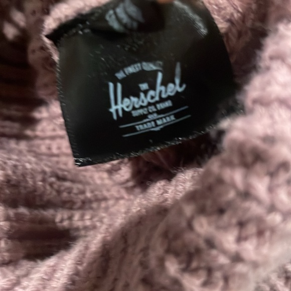 Herschel Supply Co. UO Urban Outfitters knit Juneau Beanie rose blush color - Picture 7 of 8